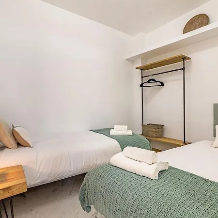 Ap. El Deseo En Puerto De Cabopino -